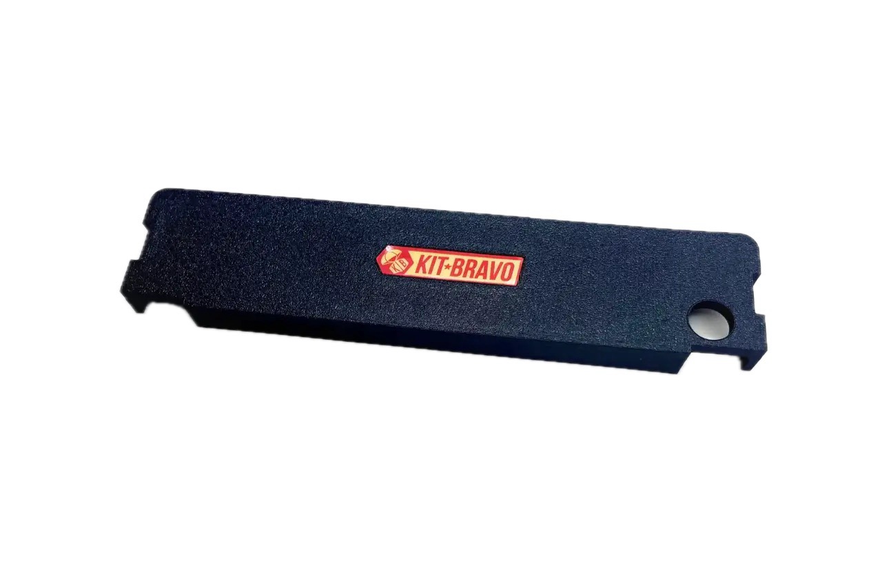 Kit Bravo Nexus Cover